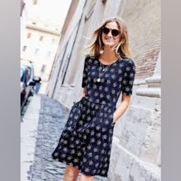 Boden Dresses & Skirts - Boden Dress Womens 10 Regular Medium Navy Blue Miranda Short Pockets Knit Mini